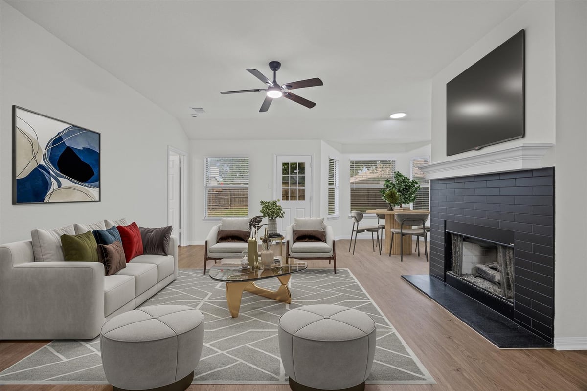 Living area at 2343 Wright Cir - 3 bed 2 bath home