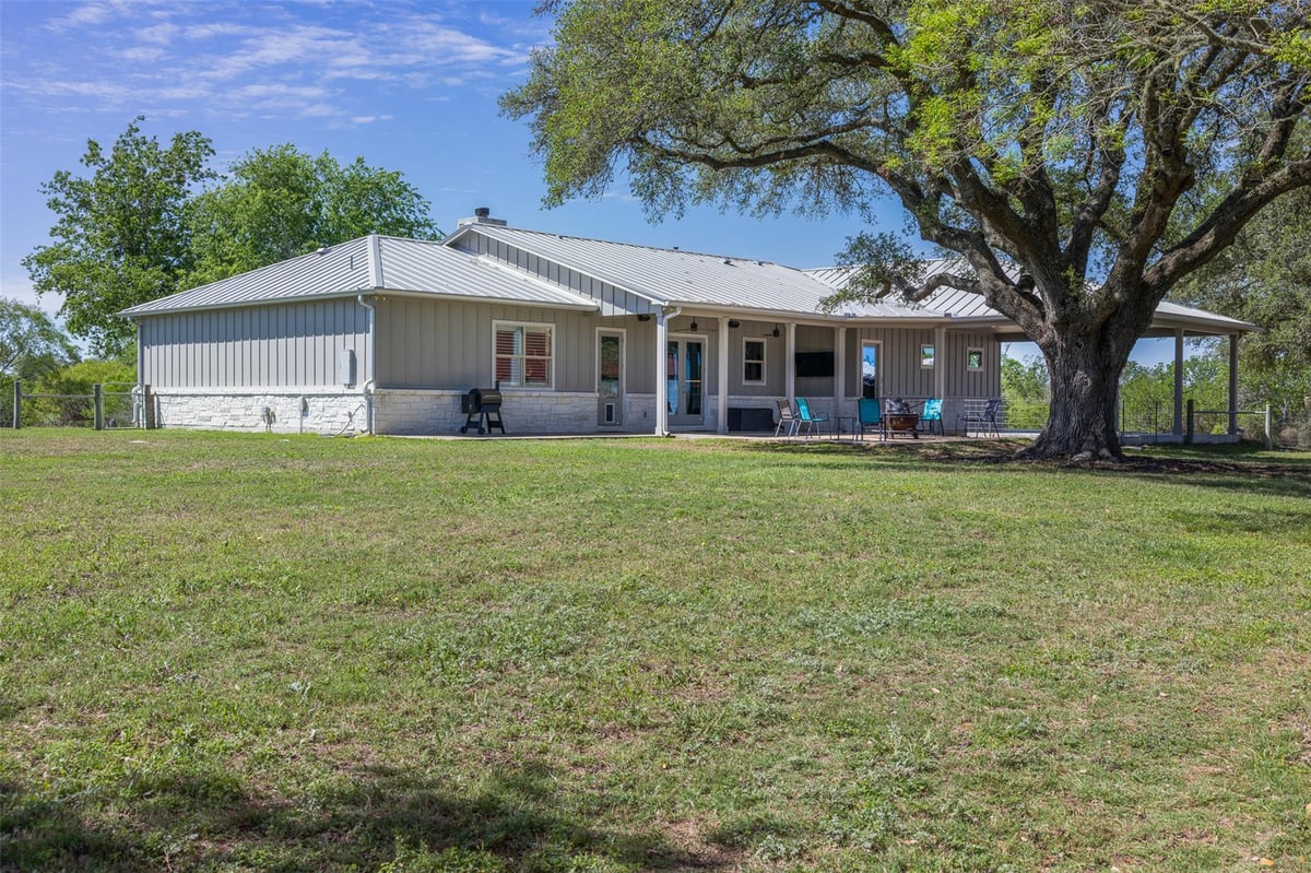 View 2345 Frank Rd in JE Lewis 2345 Frank Rd - property photo 1 - Luxury home in JE Lewis, La Grange, TX