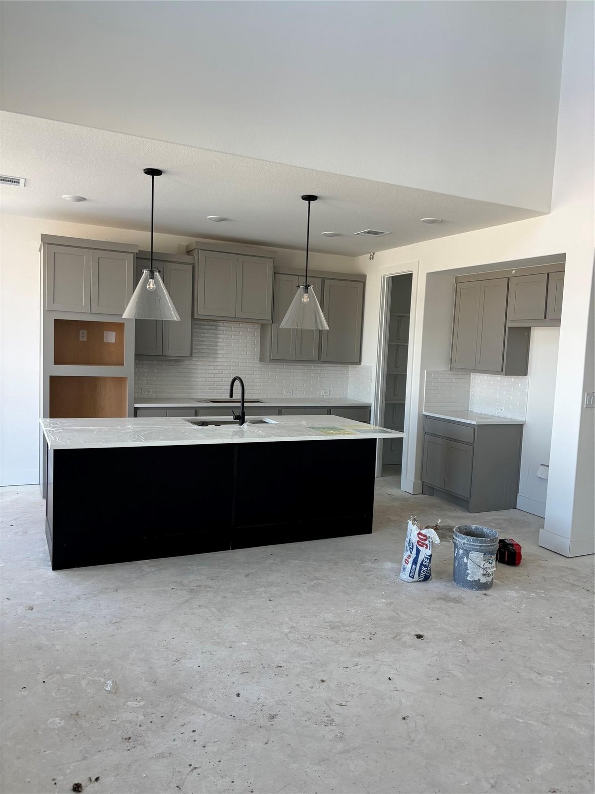 Living area at 237 Pacific Grove Cir - 4 bed 3 bath home