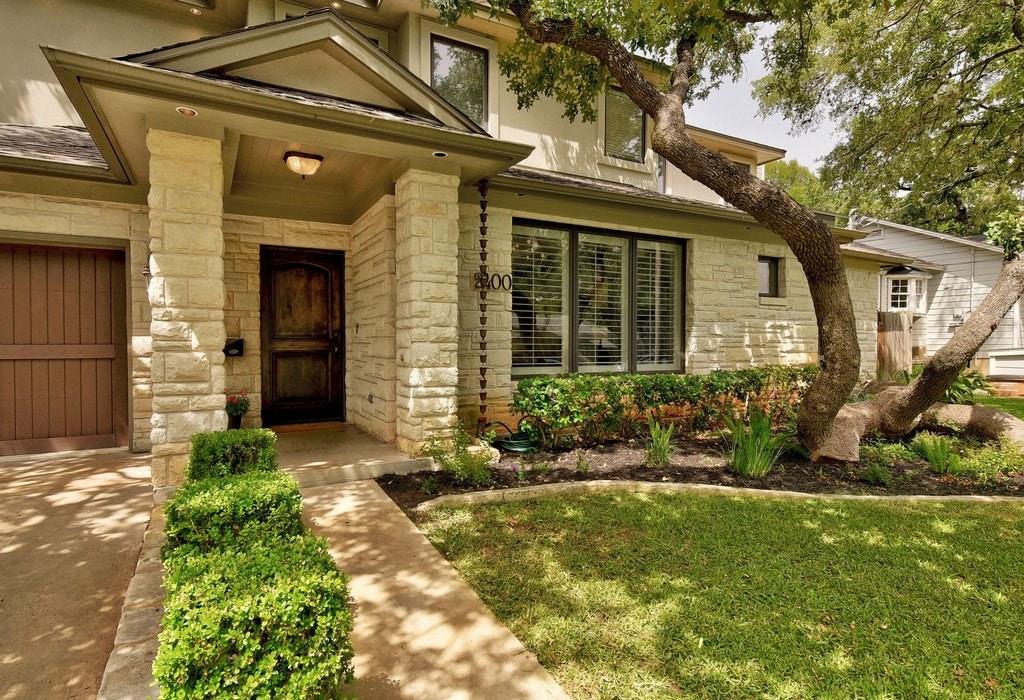View 2400 Pruett St in Tarrytown 2400 Pruett St - property photo 1 - Luxury home in Tarrytown, Austin, TX