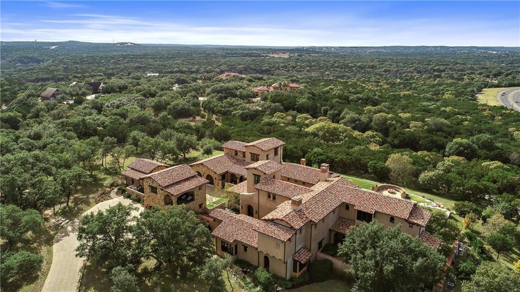View 2401 Dominion HL in Dominion Hill 2401 Dominion HL - property photo 1 - Luxury home in Dominion Hill, Austin, TX