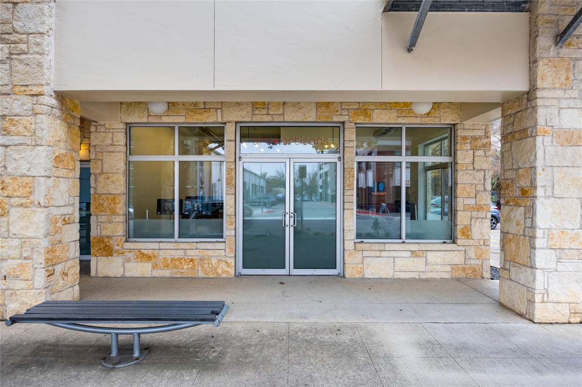 View 2401 E 6th ST Unit #2017 in Pedernales Condo Amd 2401 E 6th ST Unit #2017 - property photo 1 - Luxury home in Pedernales Condo Amd, Austin, TX