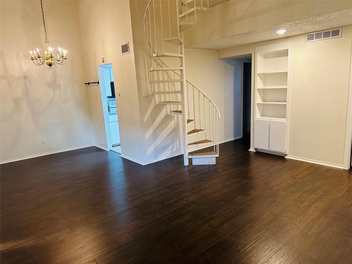 View 2401 Leon ST Unit #307 in Waterford Condo Amd 2401 Leon ST Unit #307 - front exterior - Luxury home in Waterford Condo Amd, Austin, TX
