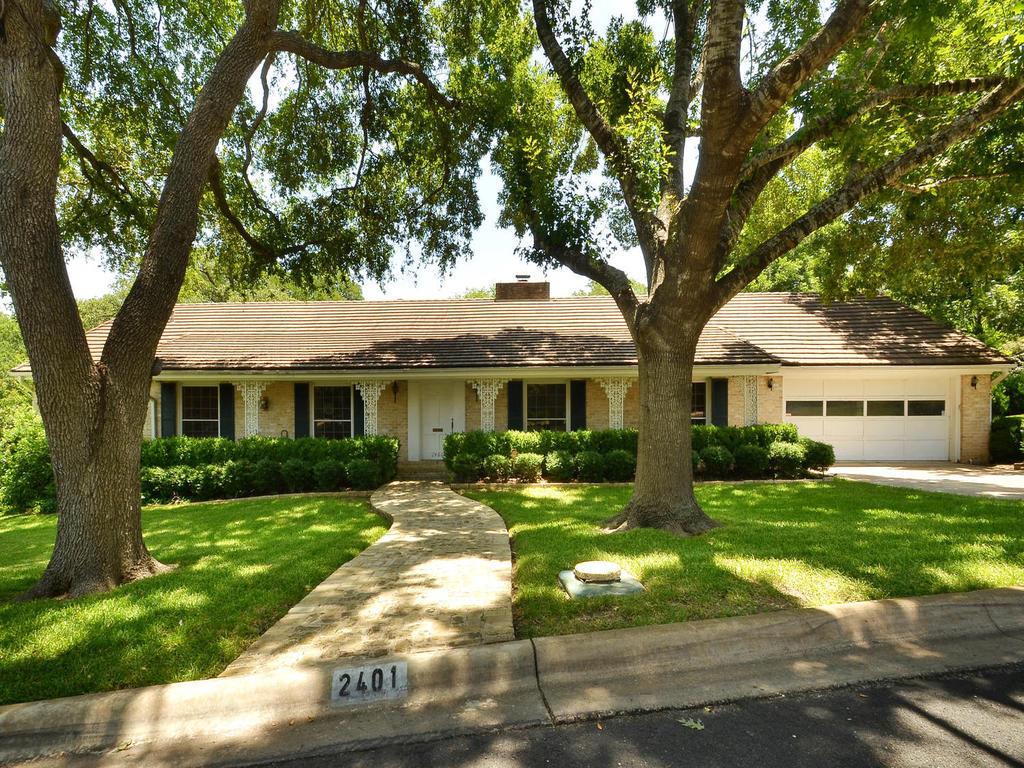 View 2401 Rockmoor Ave in Tarrytown 2401 Rockmoor Ave - property photo 1 - Luxury home in Tarrytown, Austin, TX