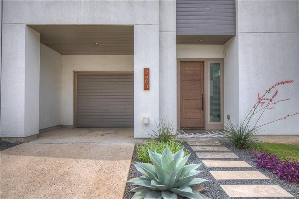 View 2403 Sutherland St in Walsh 360 Twnhms 2403 Sutherland St - front exterior - Luxury home in Walsh 360 Twnhms, Austin, TX