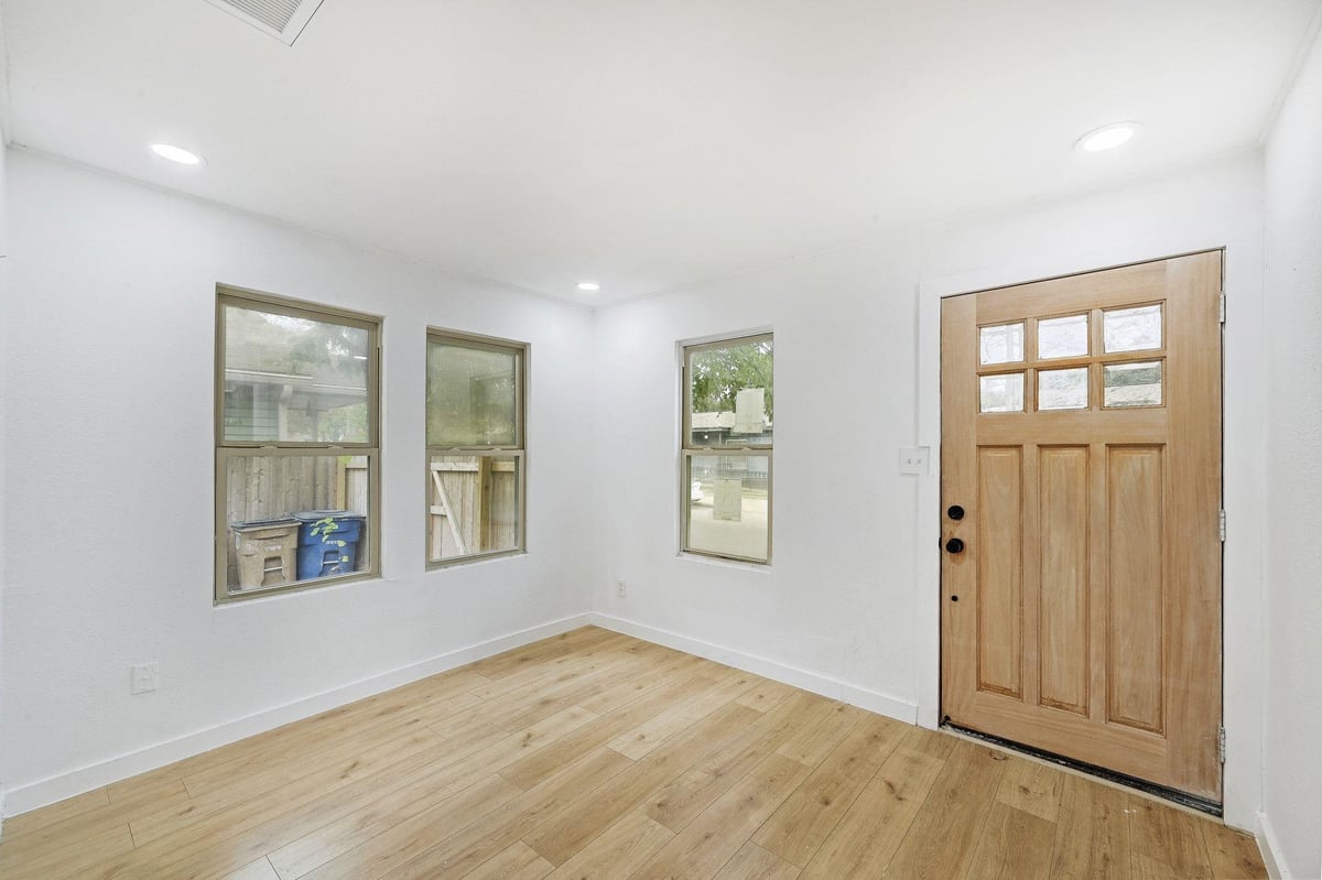 Primary bedroom at 2404 Santa Rita St - 3 bed 2 bath home