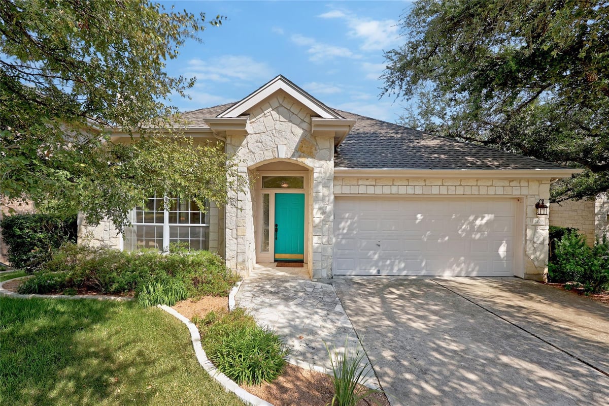 View 2405 Watercrest DR in Lake Pointe Sec 03 Ph 04 2405 Watercrest DR - front exterior - Luxury home in Lake Pointe Sec 03 Ph 04, Austin, TX