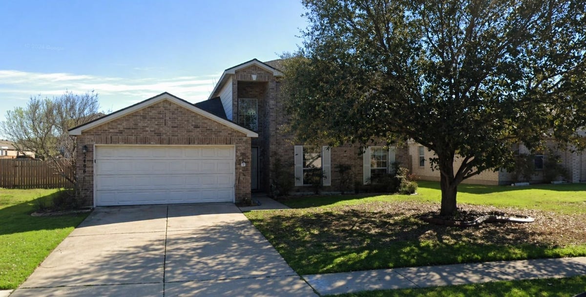 View 2406 Love Rd in The Highlands At Saegert Ranch 2406 Love Rd - front exterior - Luxury home in The Highlands At Saegert Ranch, Killeen, TX
