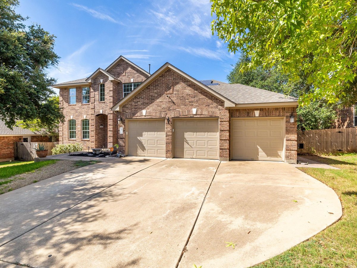 View 2407 Silver Spur Ln in Lakeline Ranch Sub 2407 Silver Spur Ln - front exterior - Luxury home in Lakeline Ranch Sub, Leander, TX