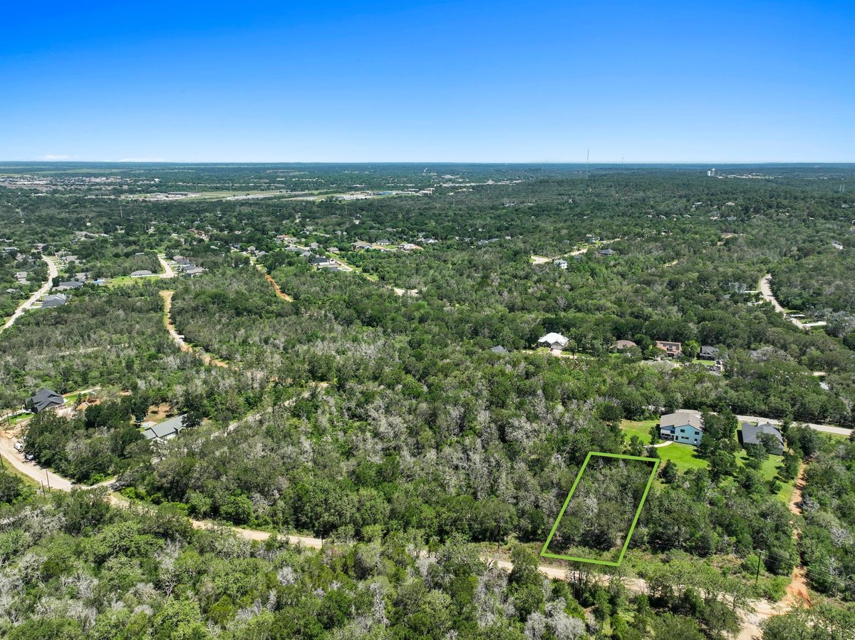 View 242 Bali Hai LN in Tahitian Village 242 Bali Hai LN - front exterior - Luxury lot in Tahitian Village, Bastrop, TX