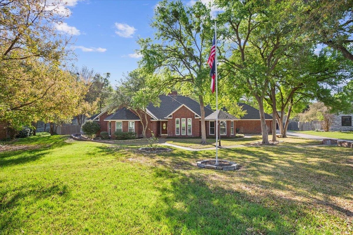 View 2422 Smith Bluff RD in Mill Creek Sec 14 2422 Smith Bluff RD - property photo 1 - Luxury home in Mill Creek Sec 14, Salado, TX