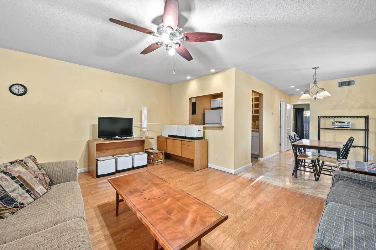 View 2425 Ashdale DR Unit #28 in Summit Condo Amd 2425 Ashdale DR Unit #28 - front exterior - Luxury home in Summit Condo Amd, Austin, TX