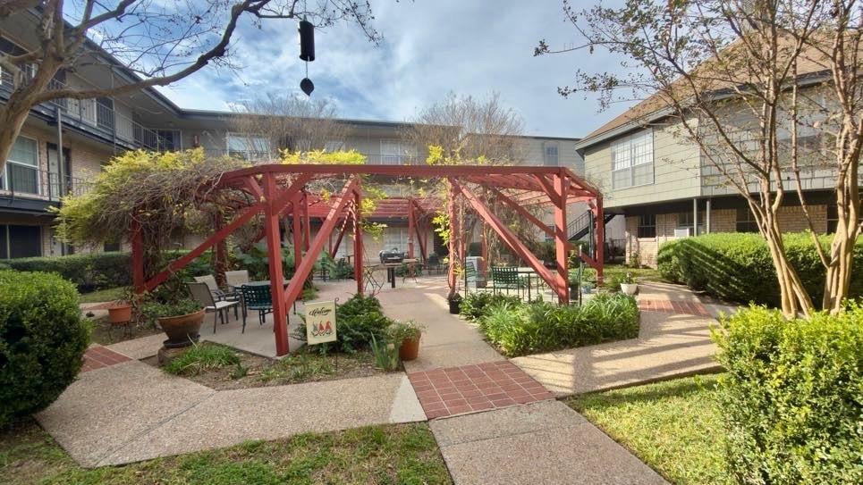 View 2425 Ashdale DR Unit #41 in Summit Condo Amd 2425 Ashdale DR Unit #41 - front exterior - Luxury home in Summit Condo Amd, Austin, TX