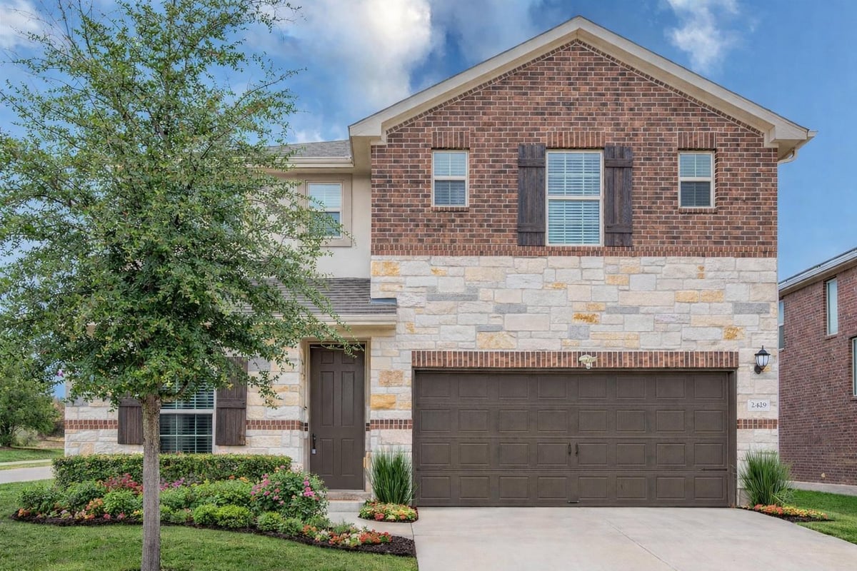 View 2429 Hat Bender Loop in Northfields Ph 1 2429 Hat Bender Loop - front exterior - Luxury home in Northfields Ph 1, Round Rock, TX