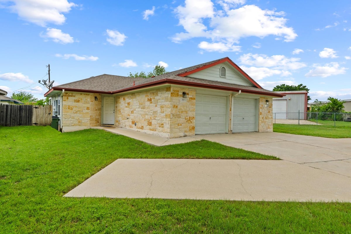 View 243-245 Marvin CV in Sturm Parke 243-245 Marvin CV - property photo 1 - Luxury home in Sturm Parke, Hutto, TX