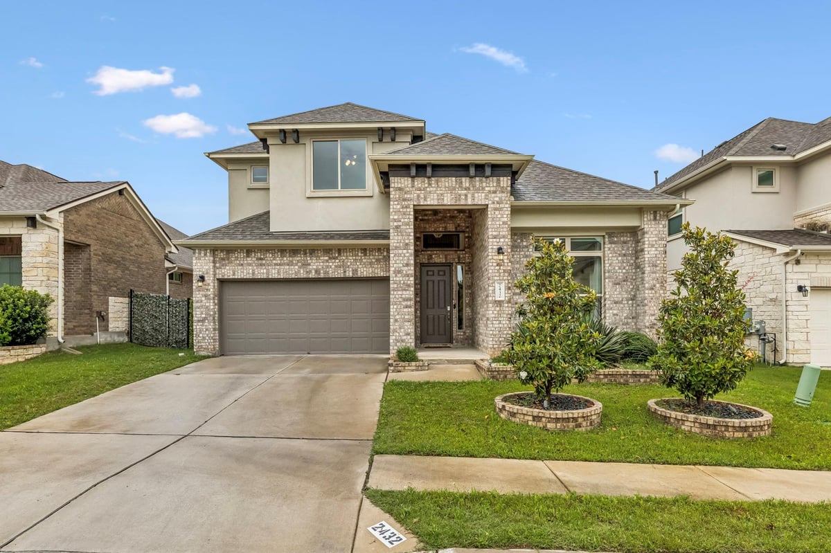 View 2432 Soprano Way in Sauls Ranch 2432 Soprano Way - front exterior - Luxury home in Sauls Ranch, Round Rock, TX