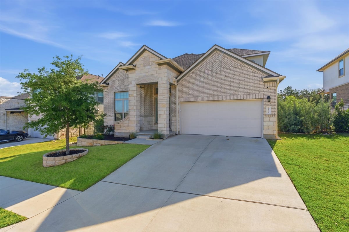 Living area at 2439 Soprano Way - 4 bed 3 bath home