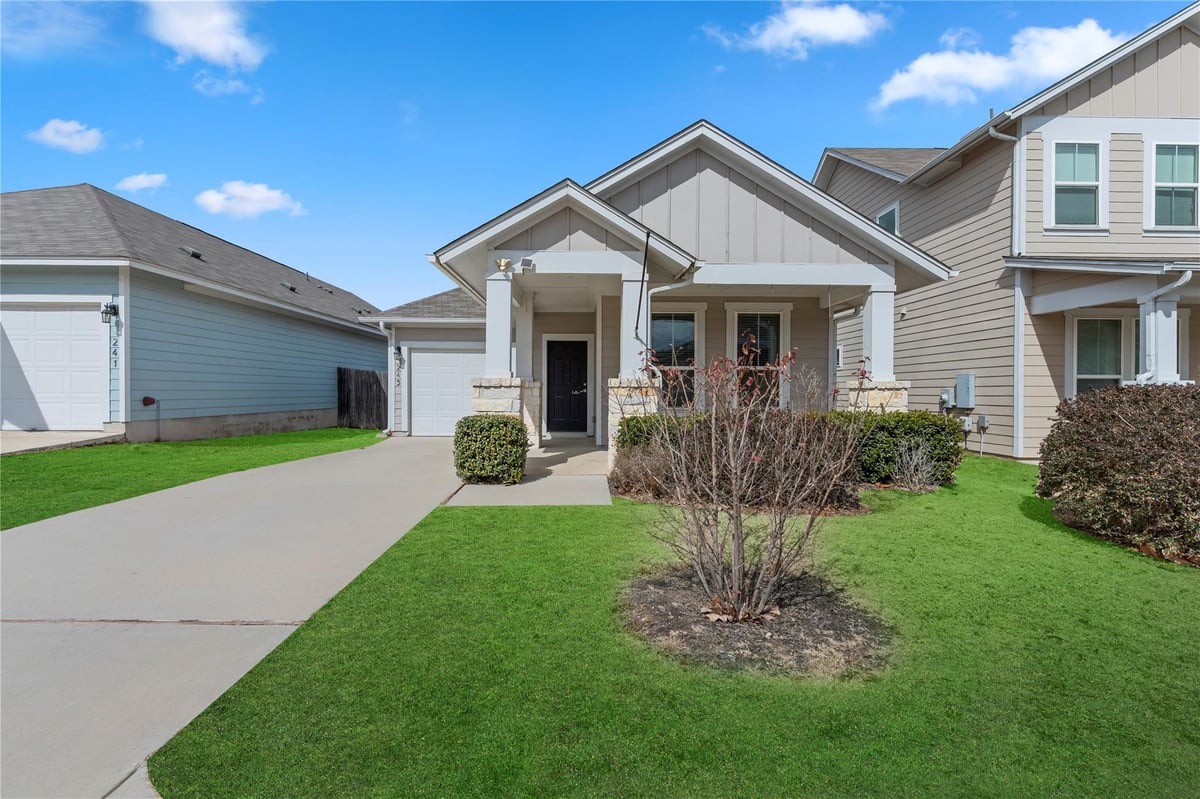 View 245 E Broade St in Village/Leander Station Ph 1 & 245 E Broade St - front exterior - Luxury home in Village/Leander Station Ph 1 &, Leander, TX
