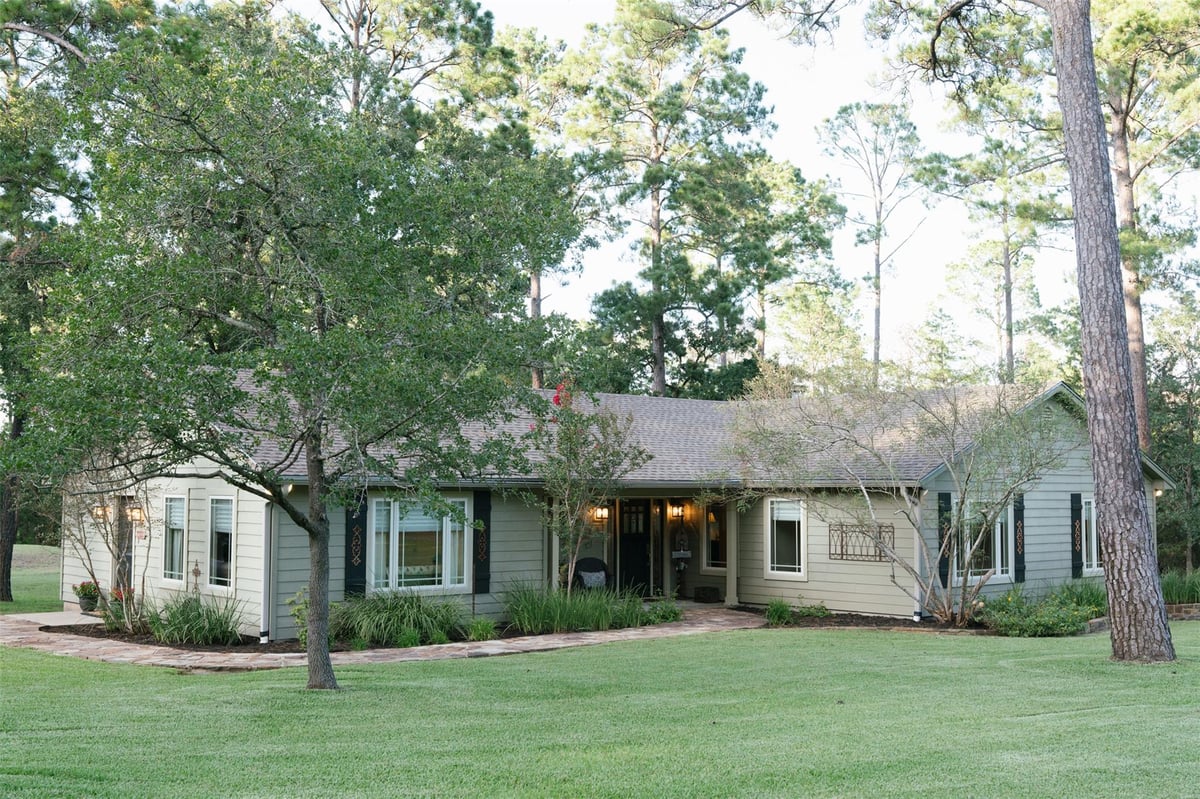 View 248 Jzj Ln in none 248 Jzj Ln - front exterior - Luxury home in none, La Grange, TX