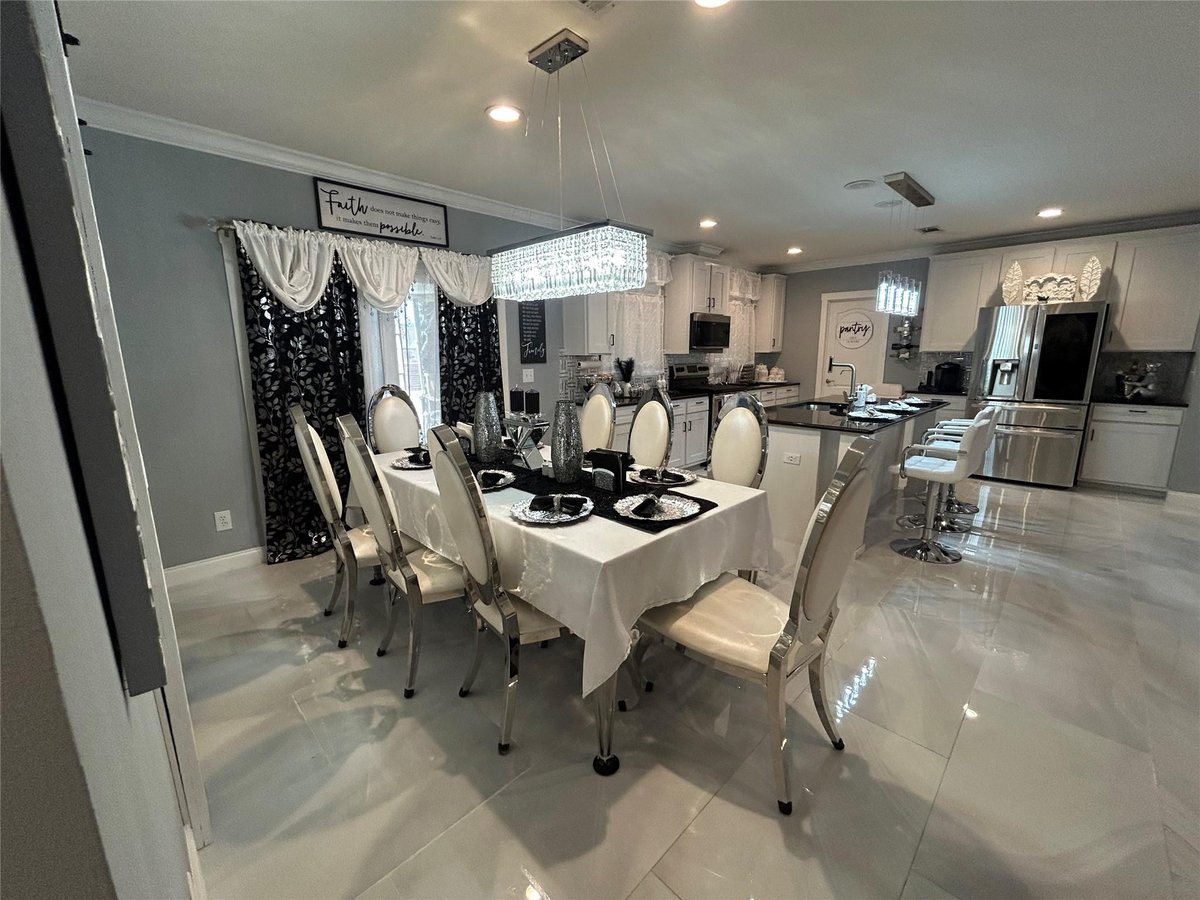 Primary bedroom at 249 Hershal Ln - 4 bed 3 bath home