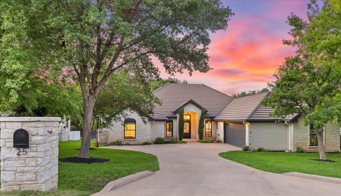View 25 Stillmeadow DR in Hills of Lakeway 25 Stillmeadow DR - front exterior - Luxury home in Hills of Lakeway, The Hills, TX