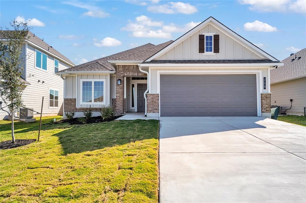 View 250 Boatright Blvd in Eastern Wells Ph Ii 250 Boatright Blvd - property photo 1 - Luxury home in Eastern Wells Ph Ii, Jarrell, TX