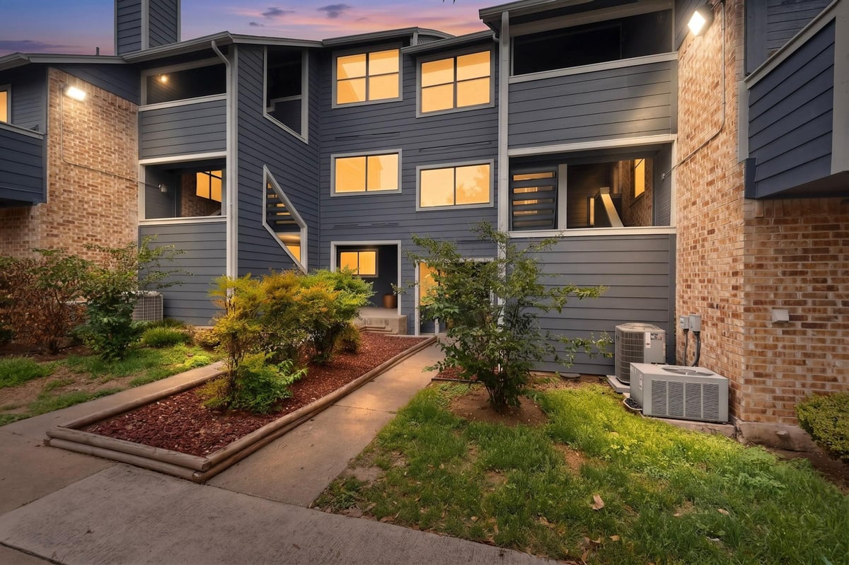 View 2500 Burleson RD Unit #506 in Woodlands 02 Condo 2500 Burleson RD Unit #506 - property photo 1 - Luxury home in Woodlands 02 Condo, Austin, TX