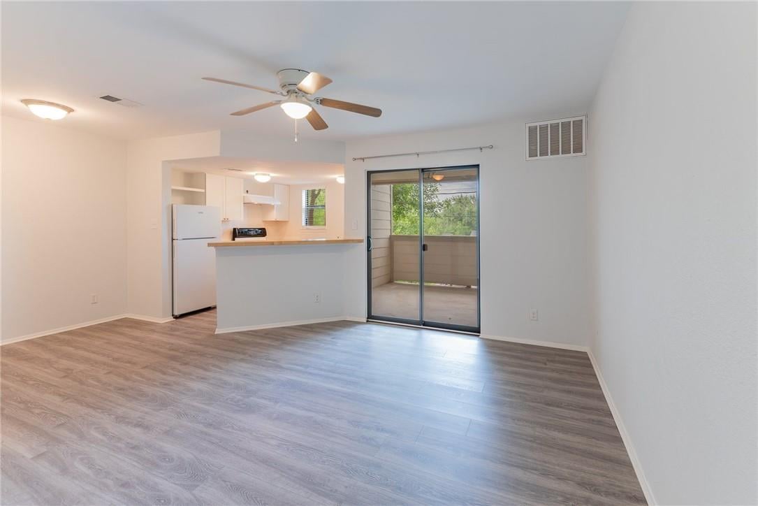 View 2500 Burleson RD Unit #614 in Woodlands 02 Condo 2500 Burleson RD Unit #614 - property photo 1 - Luxury home in Woodlands 02 Condo, Austin, TX