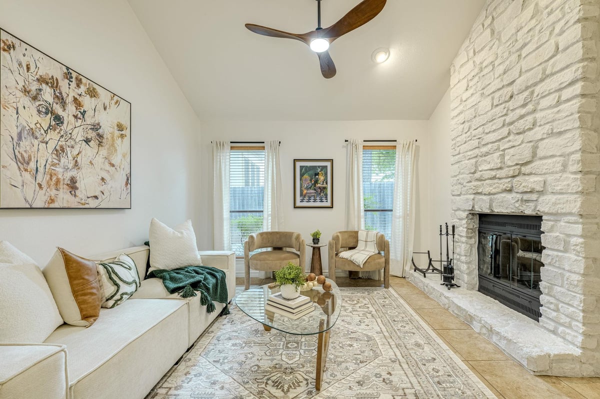 View 2500 Enfield RD Unit #9 in Twenty Five Hundred Enfield Co 2500 Enfield RD Unit #9 - front exterior - Luxury home in Twenty Five Hundred Enfield Co, Austin, TX