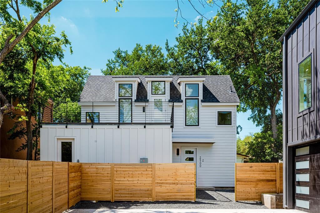 View 2500 Kinney RD Unit #2 in Ashten Add 2500 Kinney RD Unit #2 - front exterior - Luxury home in Ashten Add, Austin, TX