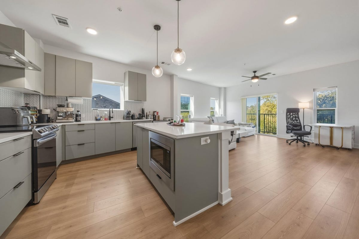 View 2500 Longview ST Unit #300 in Cascade Condominiums 2500 Longview ST Unit #300 - front exterior - Luxury home in Cascade Condominiums, Austin, TX