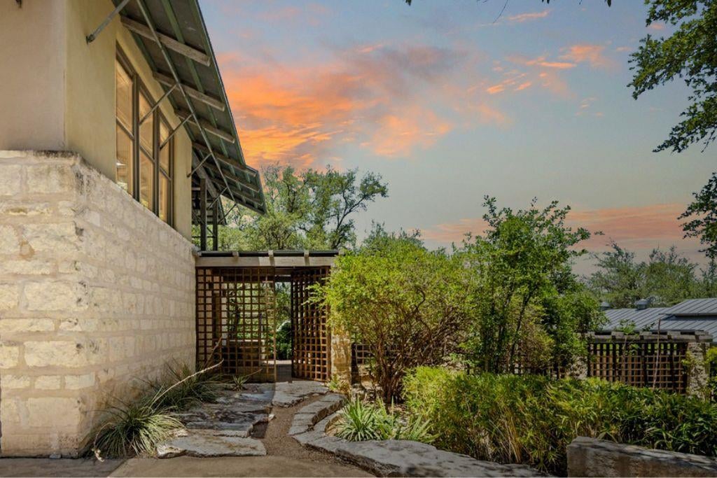 25014 Pedernales Canyon TRL, photo 1 of 40, Spicewood, TX