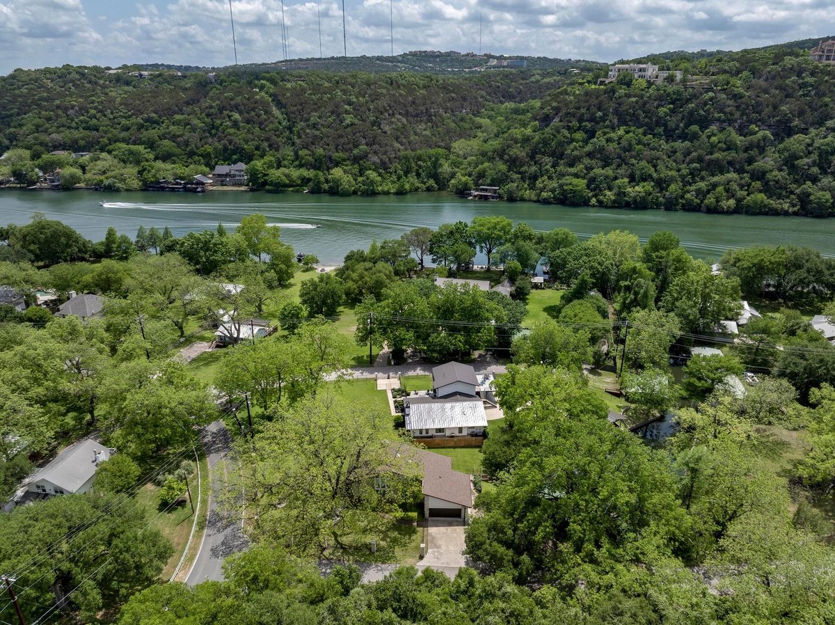 View 2503 Manana ST in Manana West 2503 Manana ST - property photo 1 - Luxury home in Manana West, Austin, TX