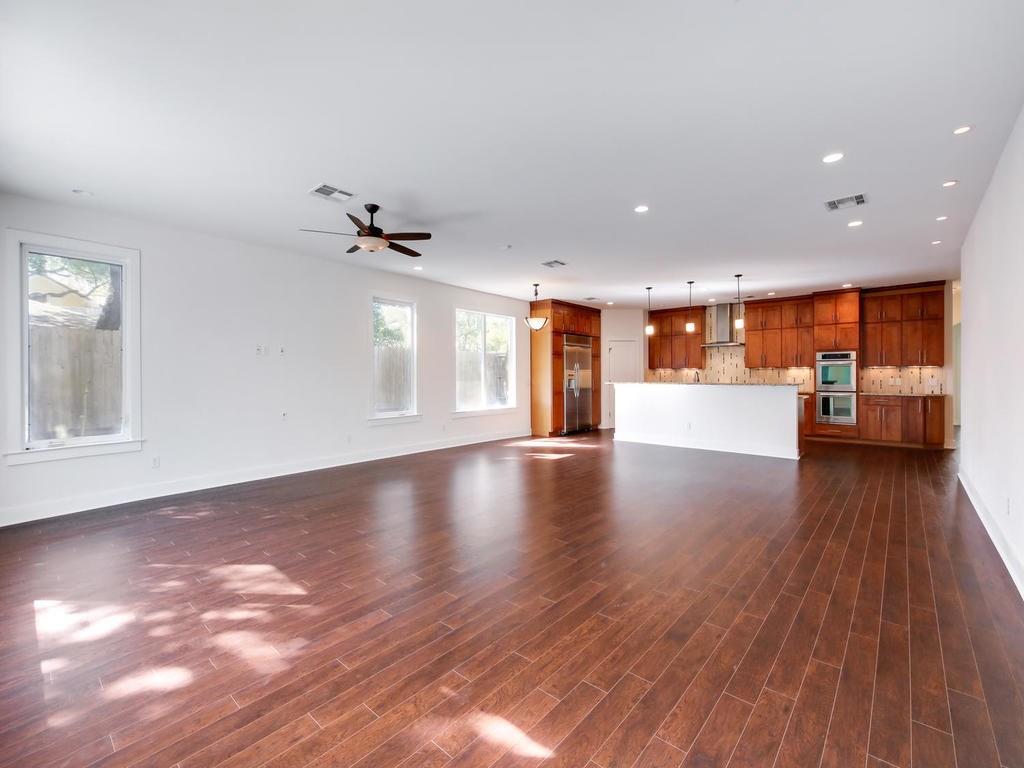 View 2504 QUARRY Rd in Tarrytown 2504 QUARRY Rd - property photo 1 - Luxury home in Tarrytown, Austin, TX