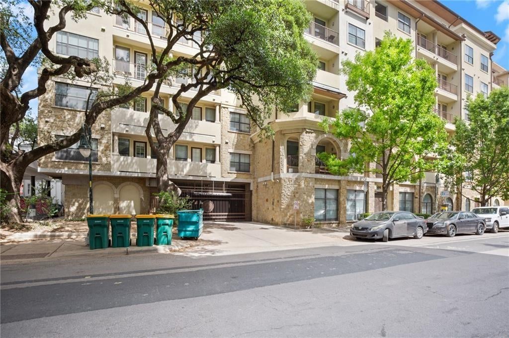 View 2505 San Gabriel St Unit #402 in Texan Tower Condo Amd 2505 San Gabriel St Unit #402 - front exterior - Luxury home in Texan Tower Condo Amd, Austin, TX