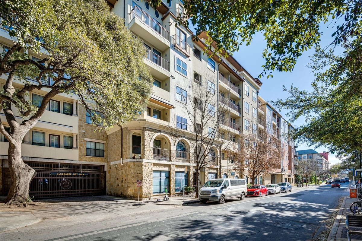 View 2505 San Gabriel St Unit #600 in Texan Tower 2505 San Gabriel St Unit #600 - front exterior - Luxury home in Texan Tower, Austin, TX