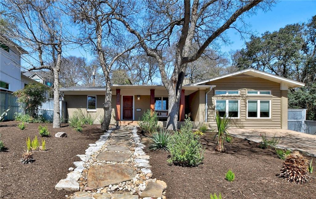 2506 Ann Arbor Ave - front exterior - Luxury home in Leissner Add, Austin, TX