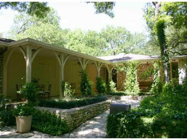 View 2506 Pecos St in Tarrytown 2506 Pecos St - property photo 1 - Luxury home in Tarrytown, Austin, TX