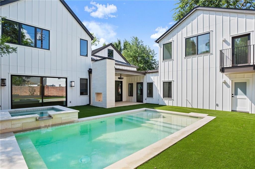 View 2507 Spring Ln in Tarrytown 2507 Spring Ln - property photo 1 - Luxury home in Tarrytown, Austin, TX