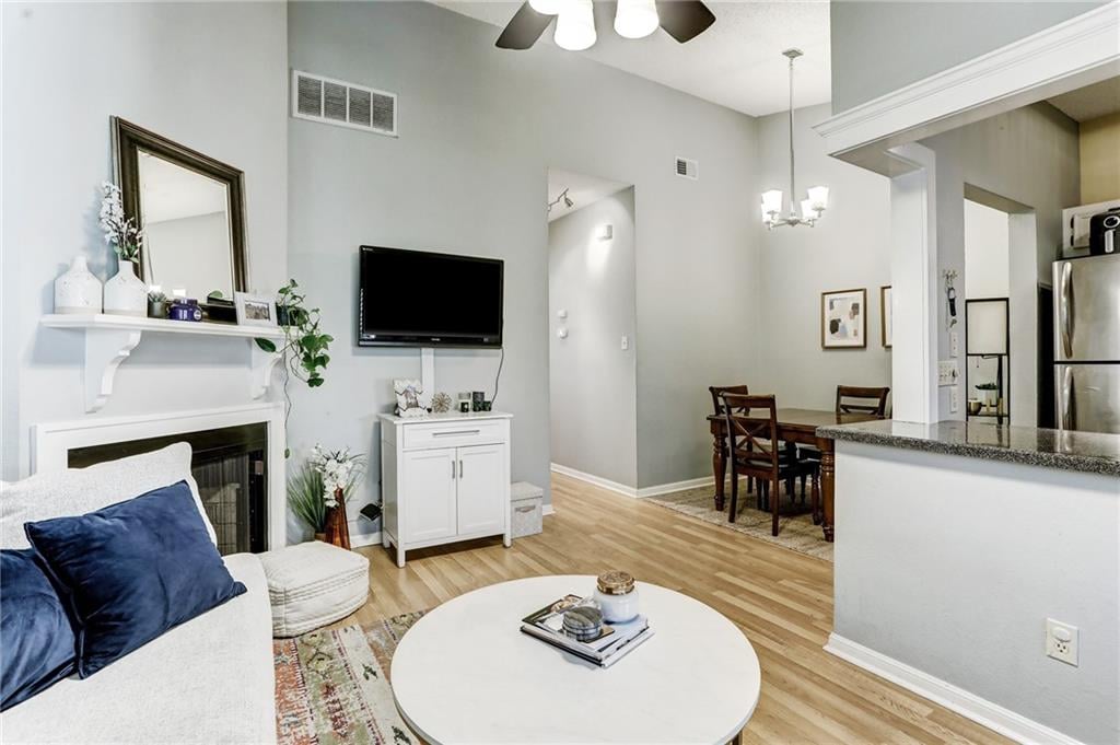 View 2508 Enfield RD Unit #19 in Tarrytown 2508 Enfield RD Unit #19, photo 1, Tarrytown, Austin, TX