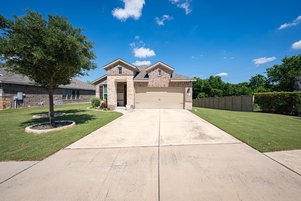 View 2508 Hat Bender LOOP in Northfields Ph 1 2508 Hat Bender LOOP - front exterior - Luxury home in Northfields Ph 1, Round Rock, TX