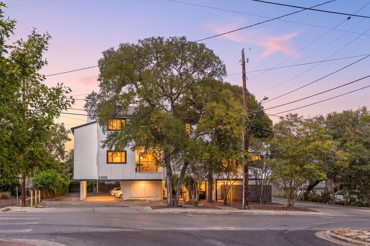 View 2508 W 12th ST Unit #205 in Park Place Condo 2508 W 12th ST Unit #205 - property photo 1 - Luxury home in Park Place Condo, Austin, TX