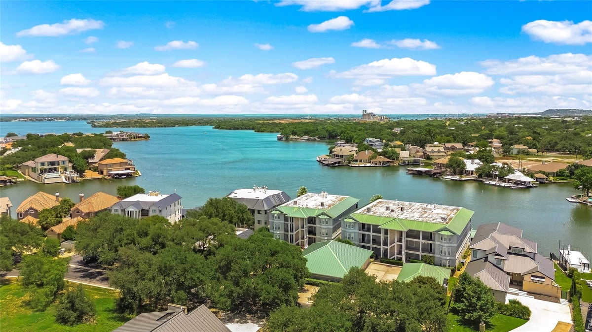 2509 Diagonal Unit #8 - front exterior - Luxury home in Tranquilo Bay, Horseshoe Bay, TX