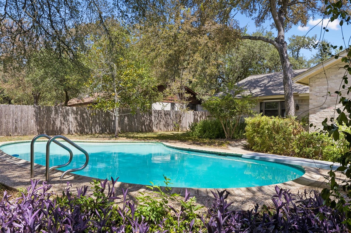 View 2509 Toulouse DR in Castlewood Forest Sec 06 2509 Toulouse DR - property photo 1 - Luxury home in Castlewood Forest Sec 06, Austin, TX