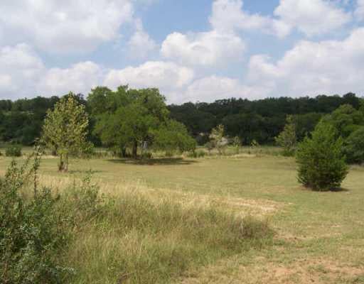 View 251-B Hidden Creek DR 251-B Hidden Creek DR - front exterior - Luxury home in Henly, TX