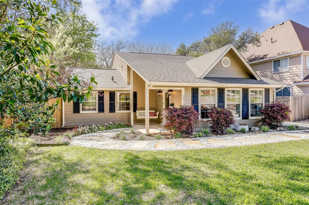 View 2510 Winsted LN in Tarry Town 06 2510 Winsted LN - property photo 1 - Luxury home in Tarry Town 06, Austin, TX
