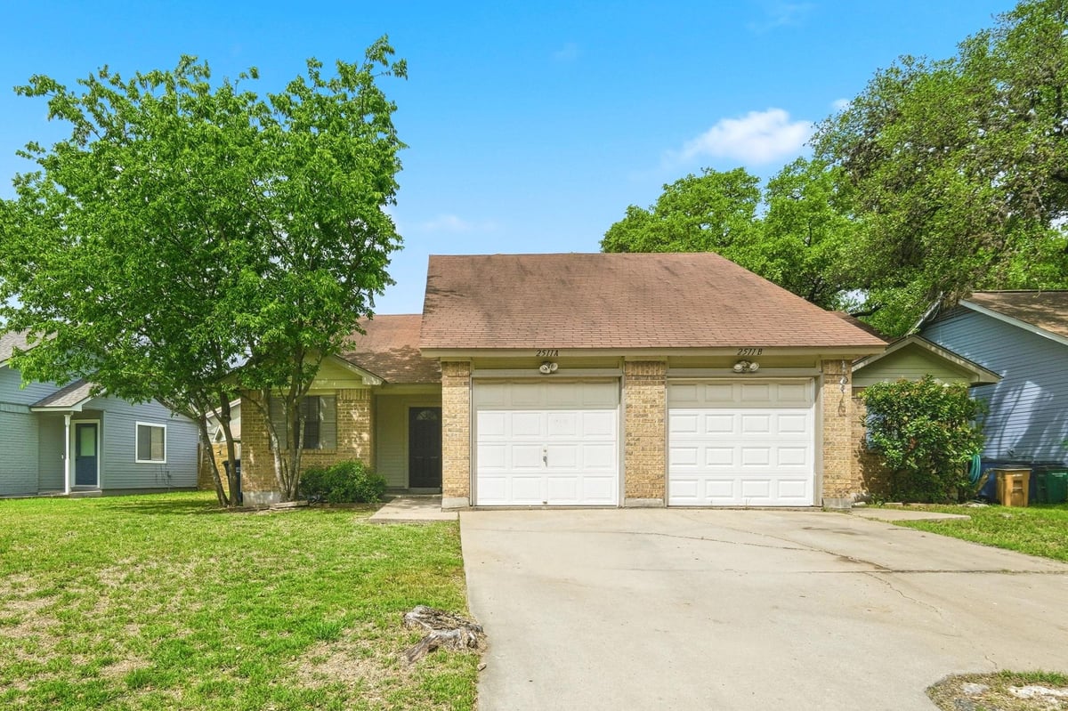 View 2511 Howellwood WAY in Tanglewood Forest Sec 02 Ph B 2511 Howellwood WAY - property photo 1 - Luxury home in Tanglewood Forest Sec 02 Ph B, Austin, TX