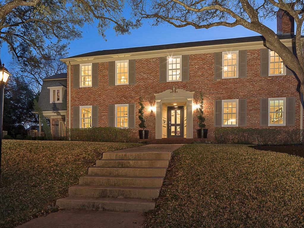 View 2511 Mccullough St in Tarrytown 2511 Mccullough St - property photo 1 - Luxury home in Tarrytown, Austin, TX
