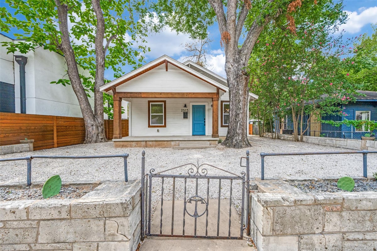View 2513 E Cesar Chavez ST in Riverview Add 2513 E Cesar Chavez ST - property photo 1 - Luxury home in Riverview Add, Austin, TX