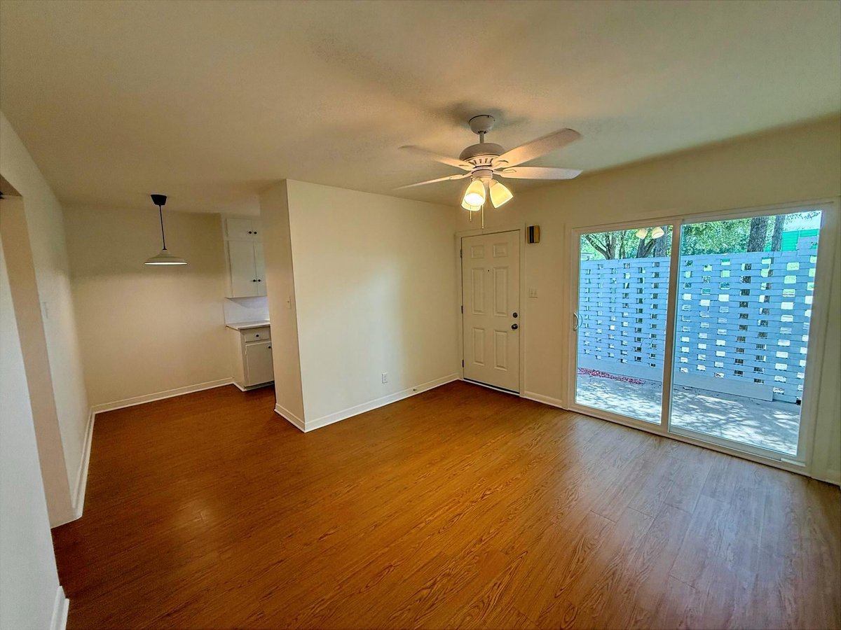View 2514 W 12th ST Unit #C in Tarrytown 2514 W 12th ST Unit #C - property photo 1 - Luxury home in Tarrytown, Austin, TX